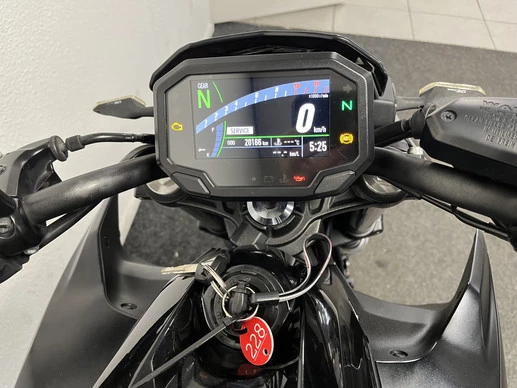 Kawasaki Z650 - Afbeelding 2 van 20