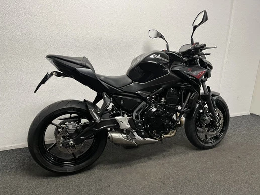 Kawasaki Z650 - Afbeelding 5 van 20