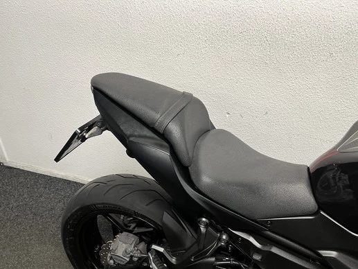 Kawasaki Z650 - Afbeelding 12 van 20