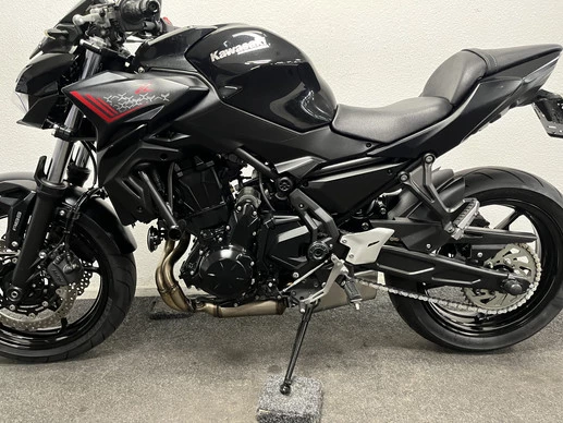 Kawasaki Z650 - Afbeelding 17 van 20