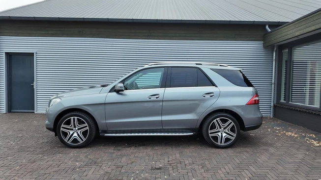 Mercedes-Benz M-Klasse - Afbeelding 3 van 24