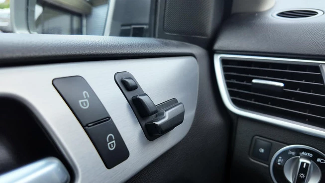 Mercedes-Benz M-Klasse - Afbeelding 7 van 24