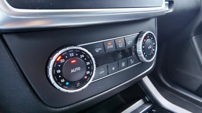 Mercedes-Benz M-Klasse - Afbeelding 11 van 24