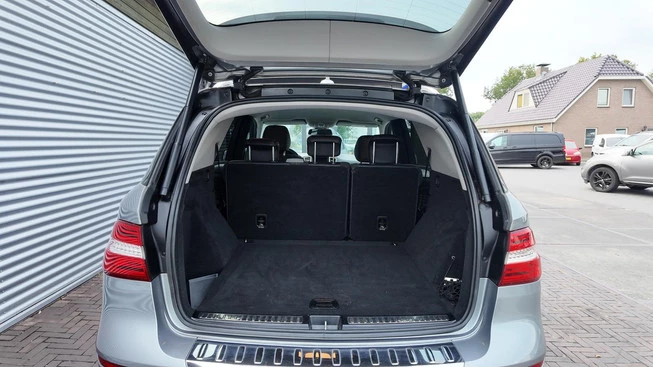 Mercedes-Benz M-Klasse - Afbeelding 21 van 24