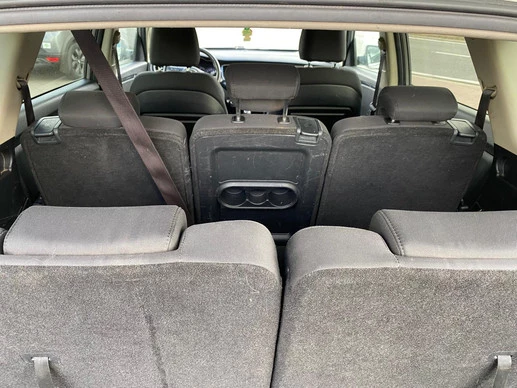 Kia Carens - Afbeelding 9 van 17