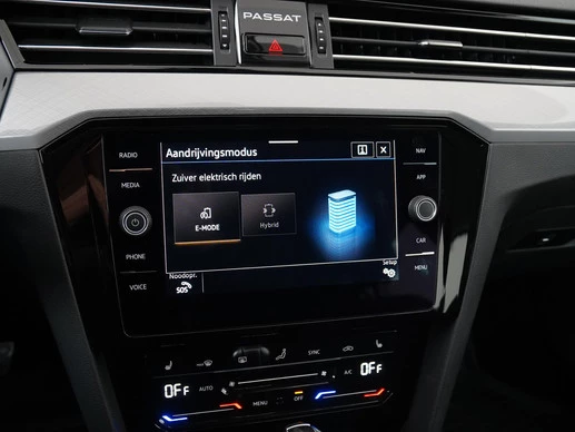 Volkswagen Passat - Afbeelding 18 van 30