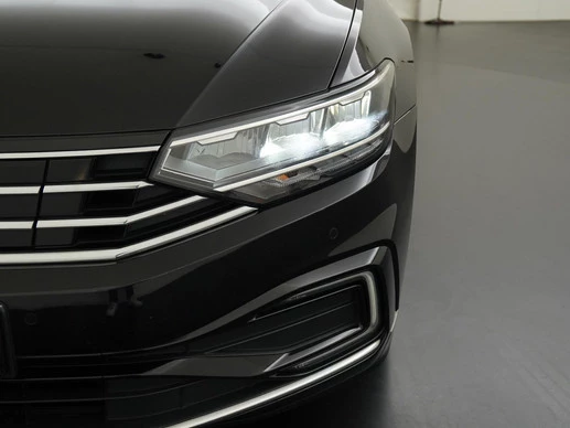 Volkswagen Passat - Afbeelding 24 van 30