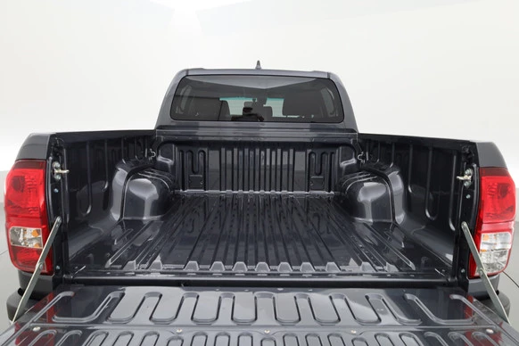 Toyota Hilux - Afbeelding 21 van 28