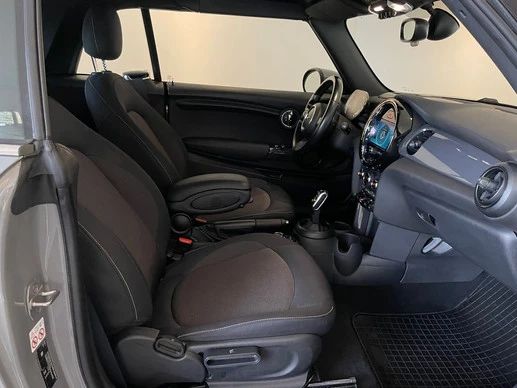 MINI Cooper Cabrio - Afbeelding 27 van 30