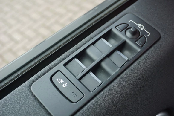 Land Rover Discovery Sport - Afbeelding 17 van 18