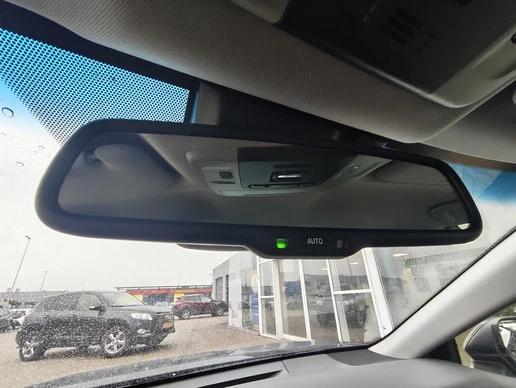 Toyota Camry - Afbeelding 27 van 30
