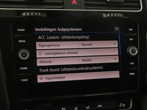 Volkswagen Golf - Afbeelding 22 van 30
