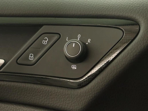 Volkswagen Golf - Afbeelding 24 van 30