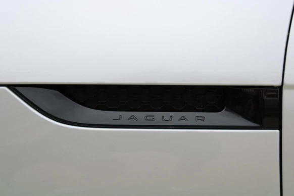 Jaguar F-Type - Afbeelding 28 van 30