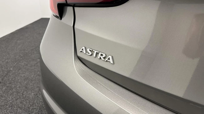 Opel Astra - Afbeelding 19 van 30