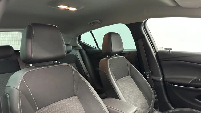 Opel Astra - Afbeelding 22 van 30