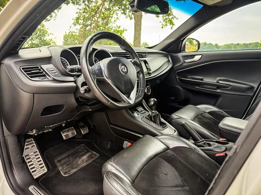 Alfa Romeo Giulietta - Afbeelding 8 van 20