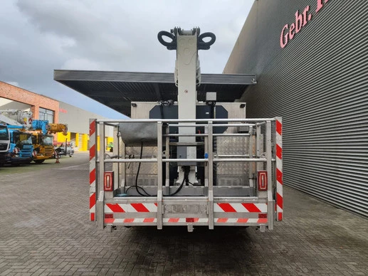 Mercedes-Benz Antos 1833 - Afbeelding 7 van 13