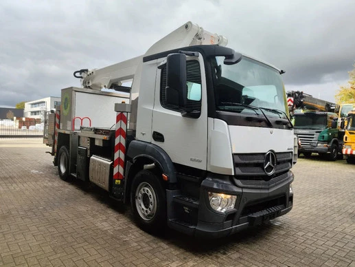 Mercedes-Benz Antos 1833 - Afbeelding 9 van 13