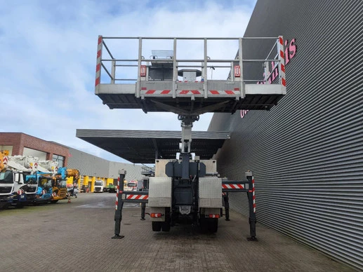 Mercedes-Benz Antos 1833 - Afbeelding 11 van 14