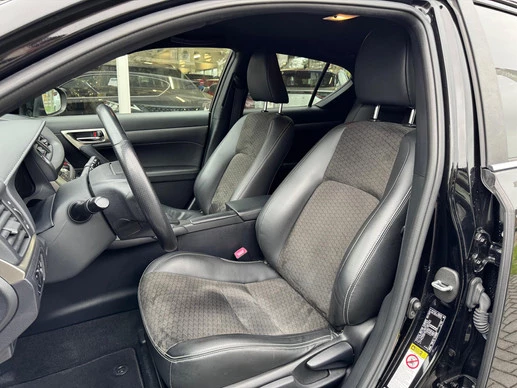 Lexus CT - Afbeelding 17 van 30