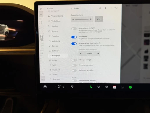 Tesla Model X - Afbeelding 21 van 30