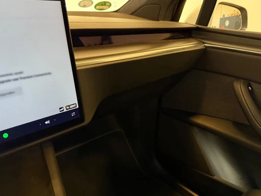 Tesla Model X - Afbeelding 25 van 30