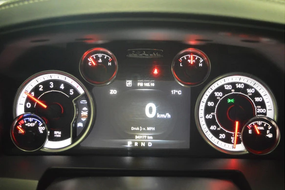 Dodge Ram 1500 - Afbeelding 23 van 28
