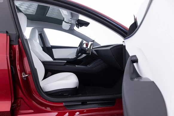 Tesla Model 3 - Afbeelding 7 van 29