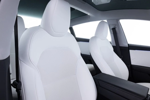 Tesla Model 3 - Afbeelding 5 van 29