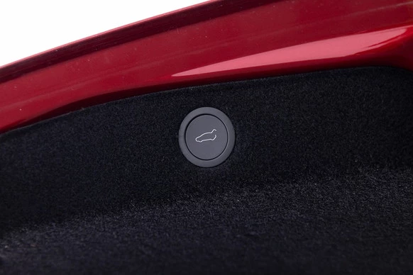 Tesla Model 3 - Afbeelding 9 van 29