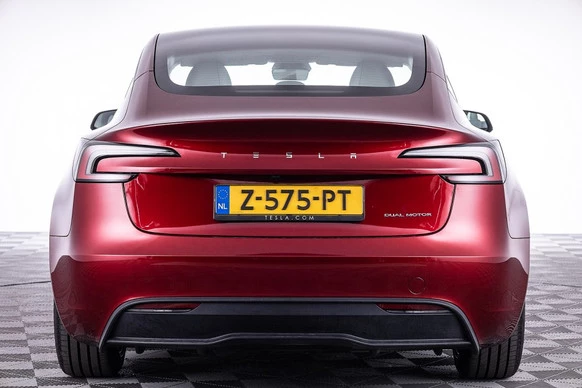 Tesla Model 3 - Afbeelding 23 van 29