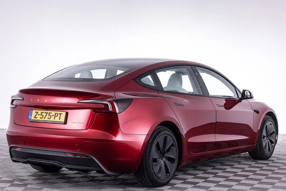 Tesla Model 3 - Afbeelding 24 van 29