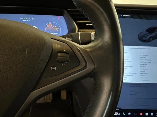 Tesla Model S - Afbeelding 18 van 21