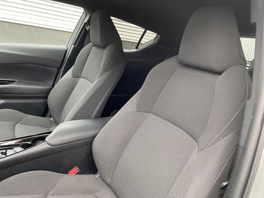 Toyota C-HR - Afbeelding 25 van 30