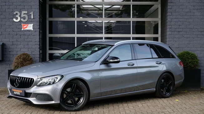 Mercedes-Benz C-Klasse - Afbeelding 1 van 27