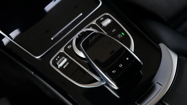 Mercedes-Benz C-Klasse - Afbeelding 14 van 27