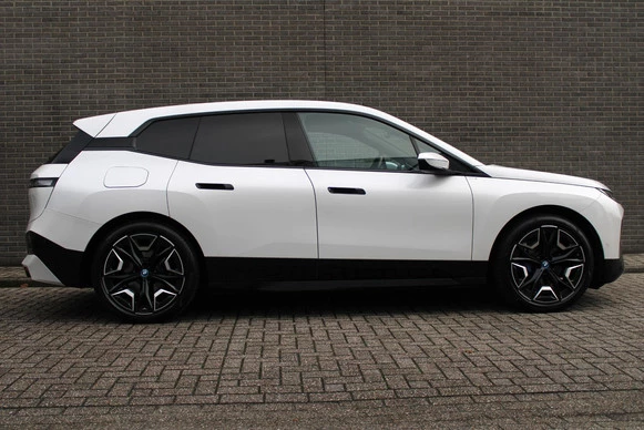 BMW iX - Afbeelding 3 van 30