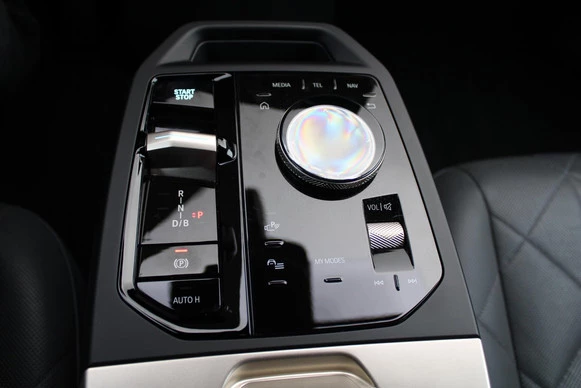 BMW iX - Afbeelding 25 van 30