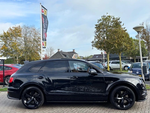Bentley Bentayga - Afbeelding 4 van 30