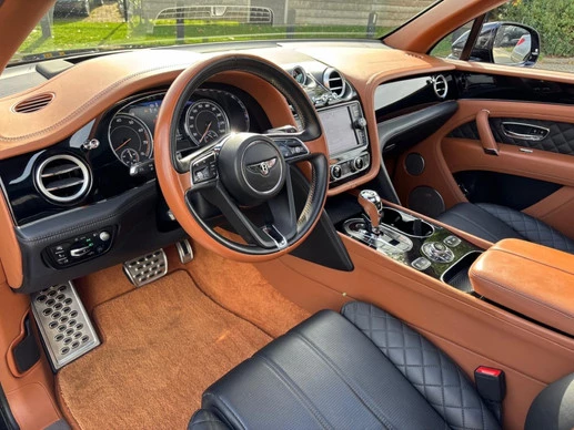 Bentley Bentayga - Afbeelding 23 van 30