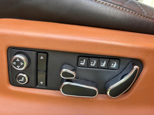 Bentley Bentayga - Afbeelding 26 van 30