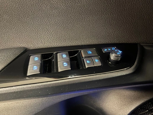 Toyota Prius - Afbeelding 19 van 26