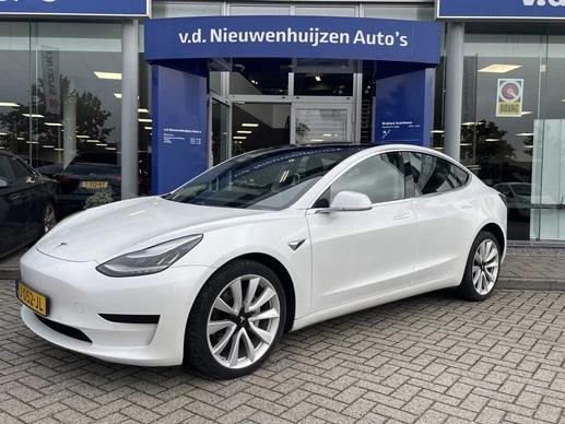 Tesla Model 3 - Afbeelding 1 van 6