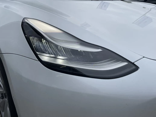Tesla Model 3 - Afbeelding 5 van 24