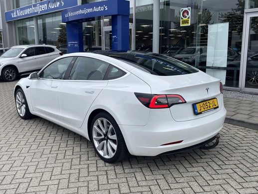 Tesla Model 3 - Afbeelding 9 van 24