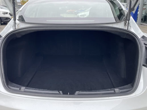 Tesla Model 3 - Afbeelding 10 van 24
