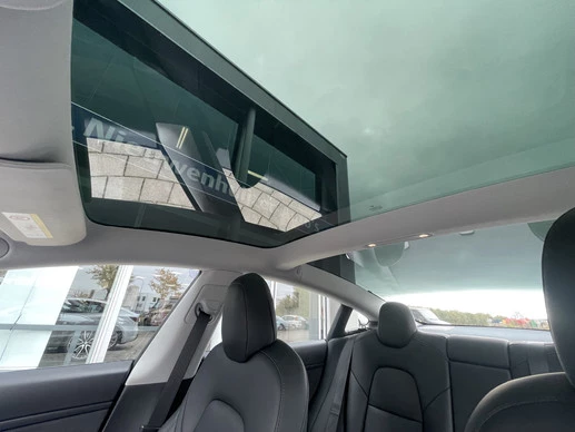 Tesla Model 3 - Afbeelding 12 van 24