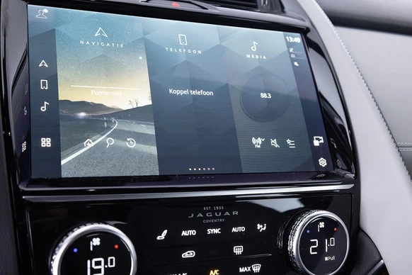 Jaguar E-PACE - Afbeelding 14 van 30