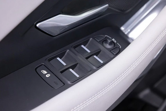 Jaguar E-PACE - Afbeelding 11 van 30